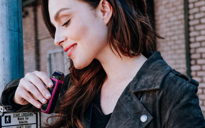 What is Vaping and How to Vape cover image